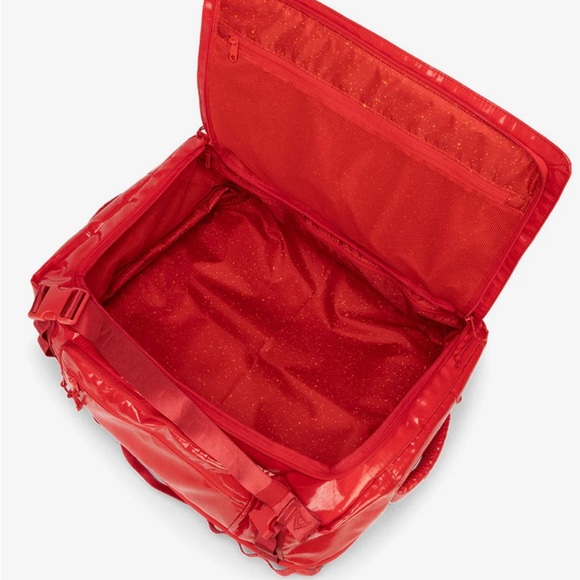 Calpak Vibrant Red Travel Duffel 50L - Picture 5 of 7